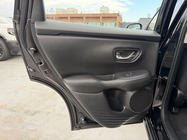 Used 2024  Honda LX image 13