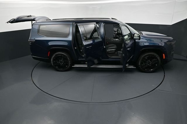 New 2026 Fathom Blue Pearl-Coat Exterior Paint (Late Availability) Jeep Limited Reserve image 30
