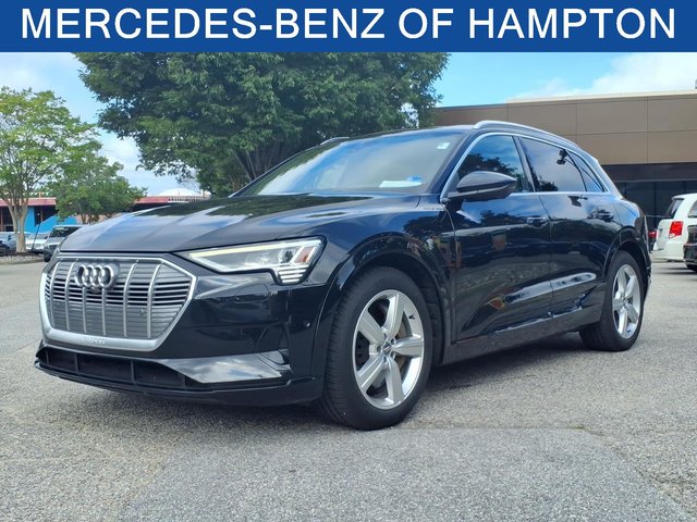 2019 Audi e-tron Premium Plus