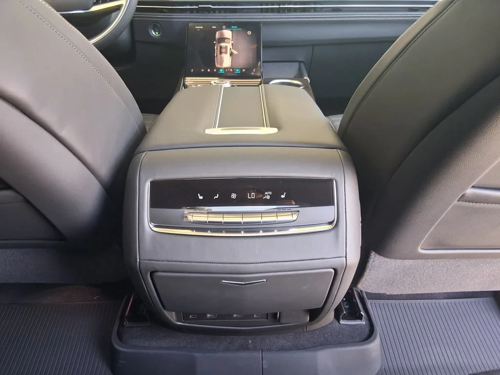 2026 Cadillac Escalade Platinum Sport - Photo 26