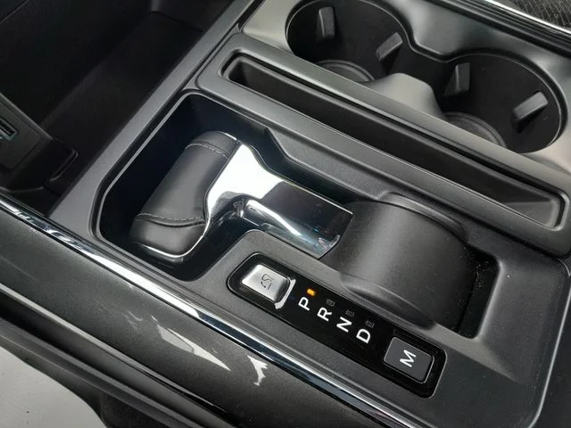 Used 2022 Blue Metallic Ford XLT image 25