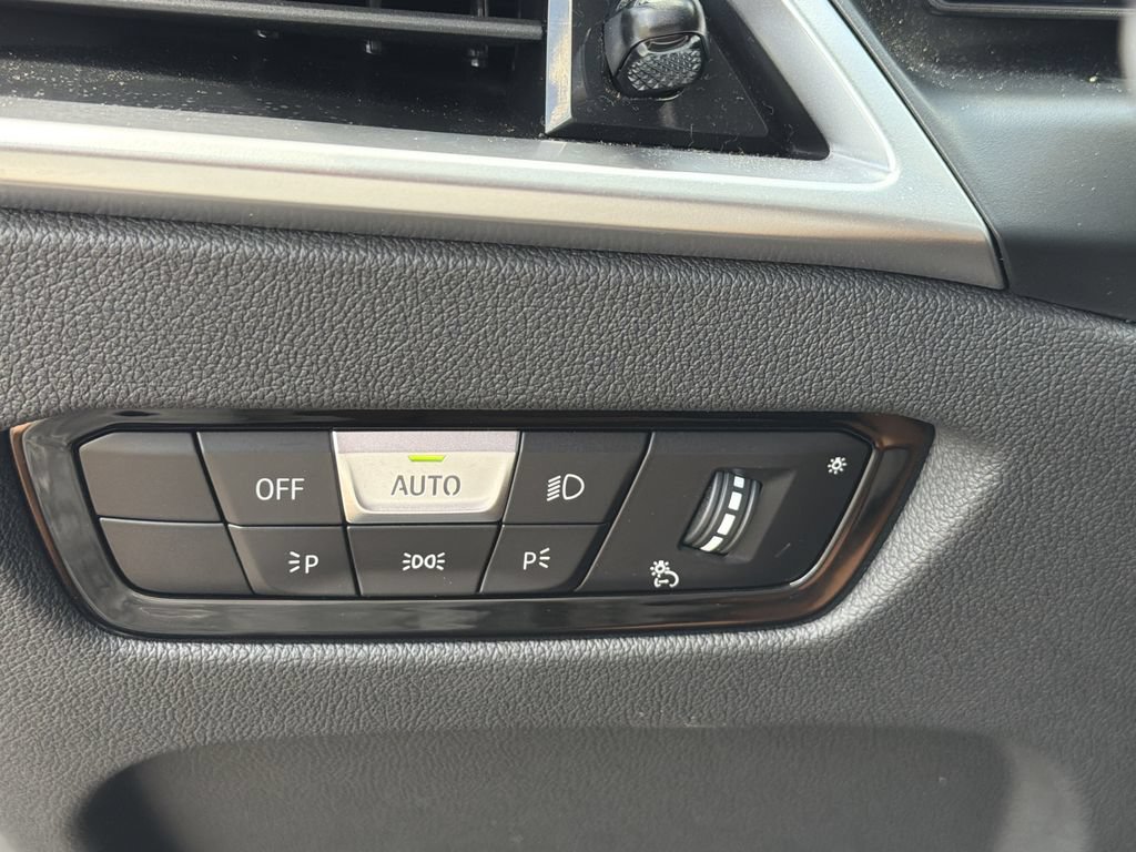 2025 BMW 2 Series 230i - Photo 29