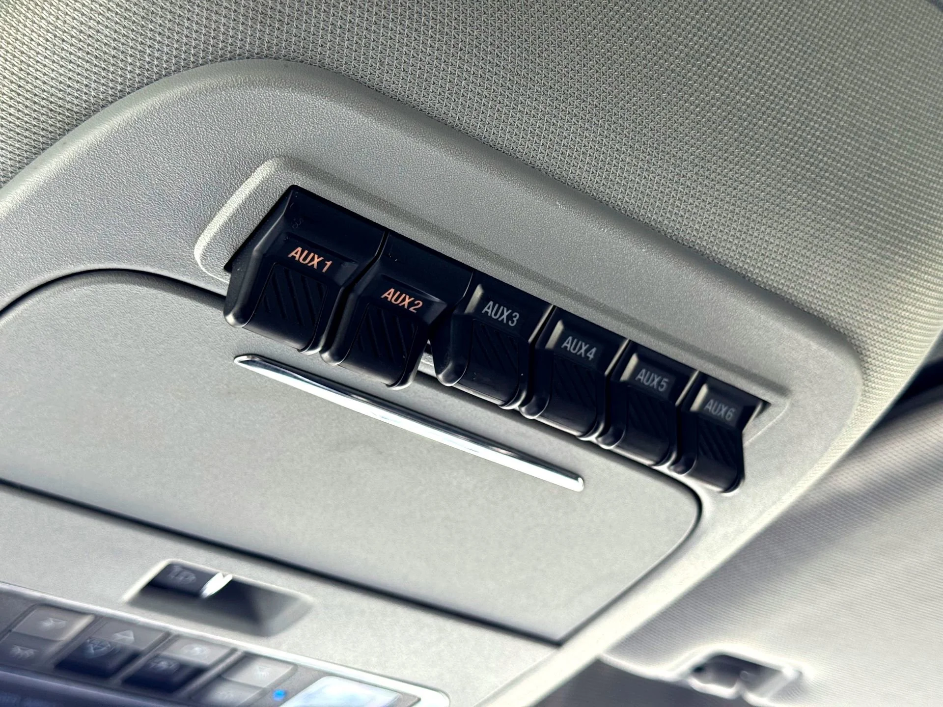 Used 2024 White Ford Lariat image 29