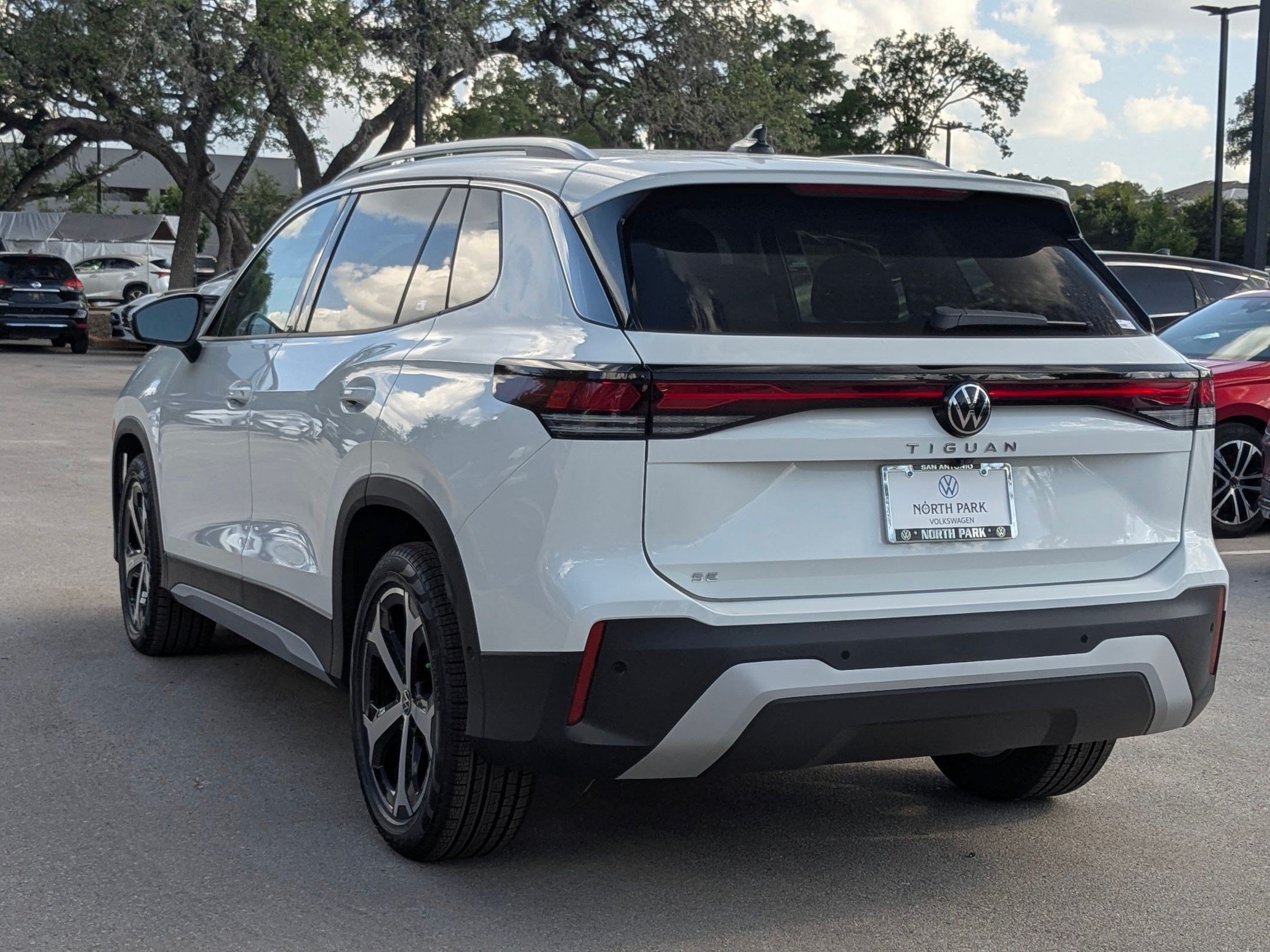 New 2026 Pure White Volkswagen SE image 3