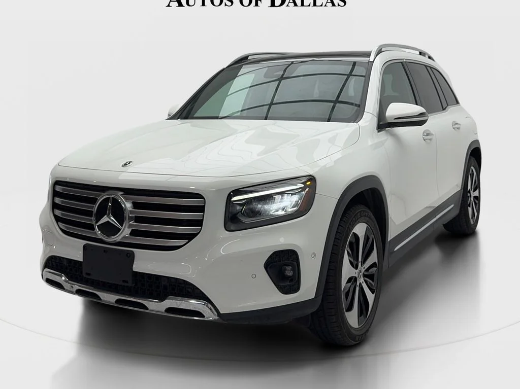 Used 2025 White Mercedes-Benz GLB 250 image 4
