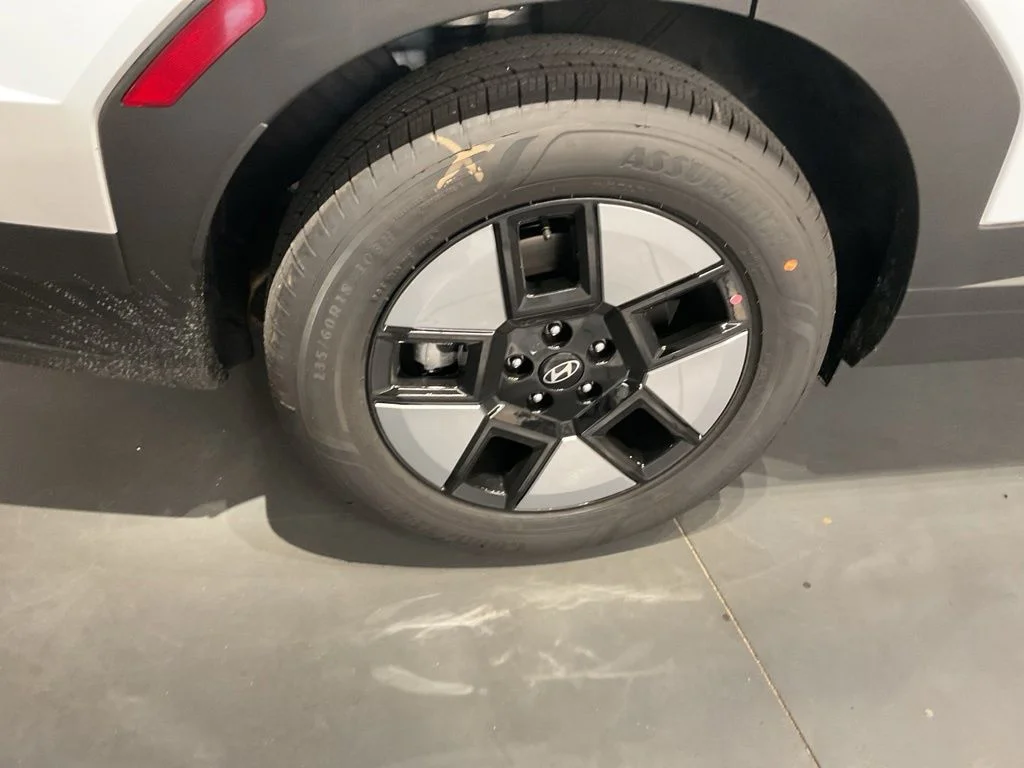 New 2026 White Hyundai SEL image 23