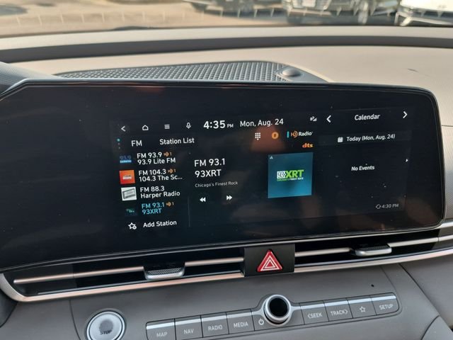 Used 2024 Gray Hyundai SEL image 18