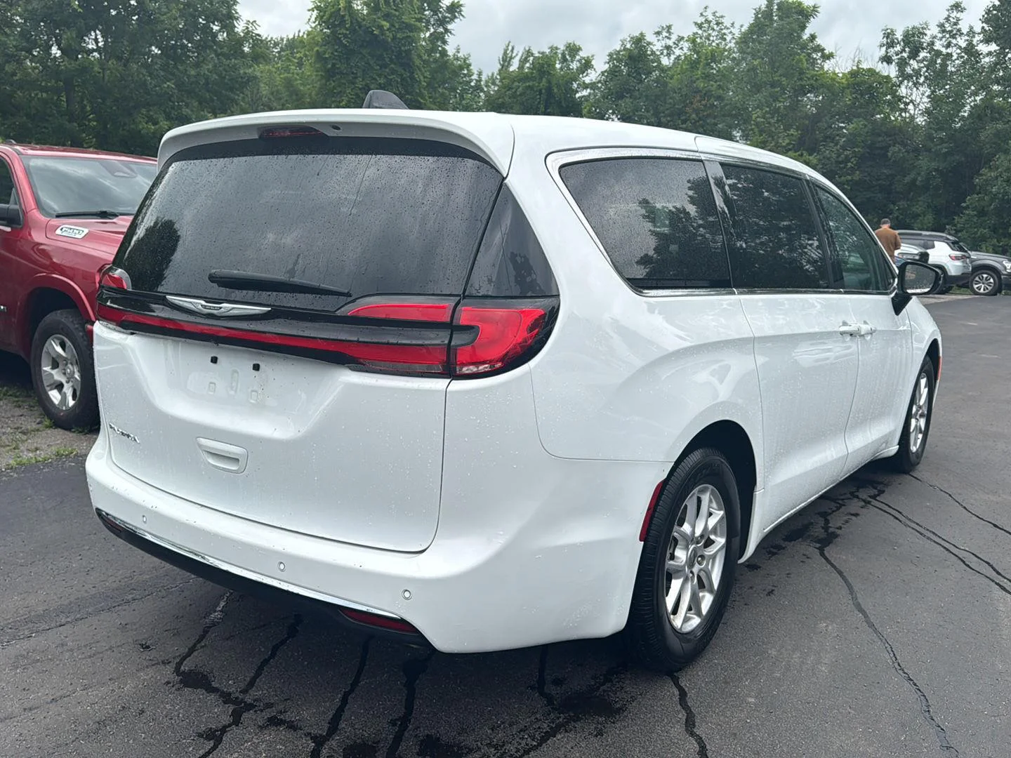 Used 2024 Bright White Clearcoat Chrysler Touring L image 4