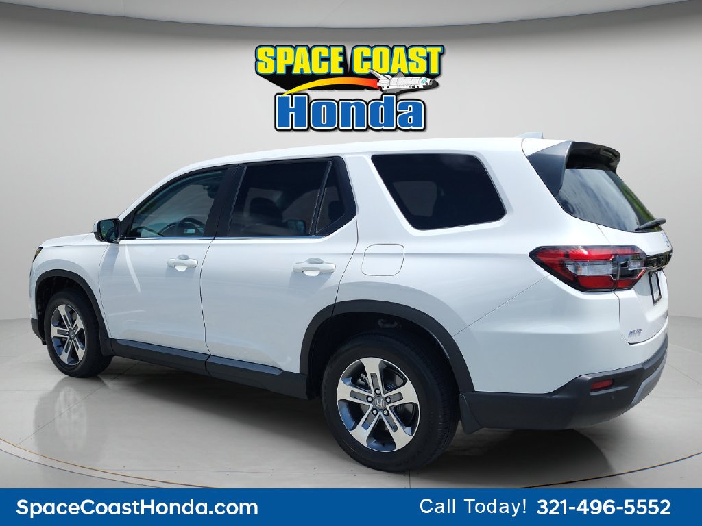 Used 2025  Honda EX-L image 10