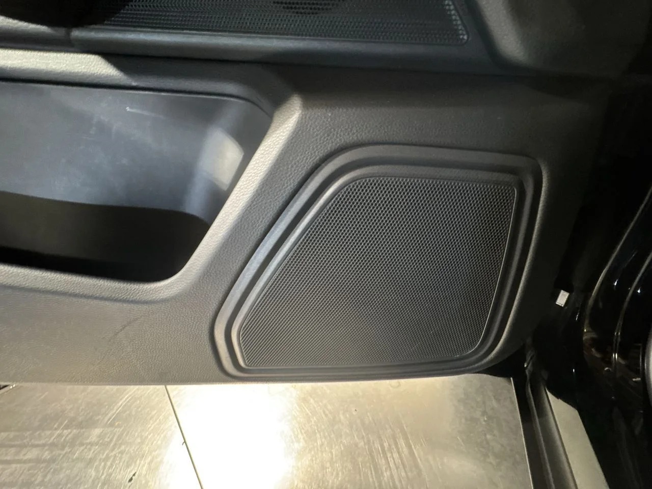 2024 Porsche Macan Base - Photo 22