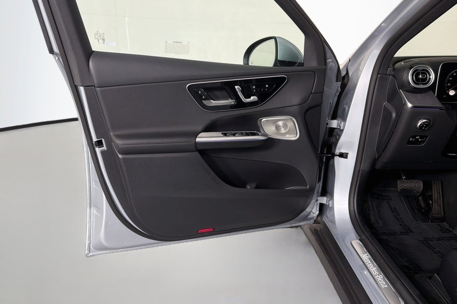 New 2026 Cirrus Silver Metallic Mercedes-Benz GLC 300 SUV image 22