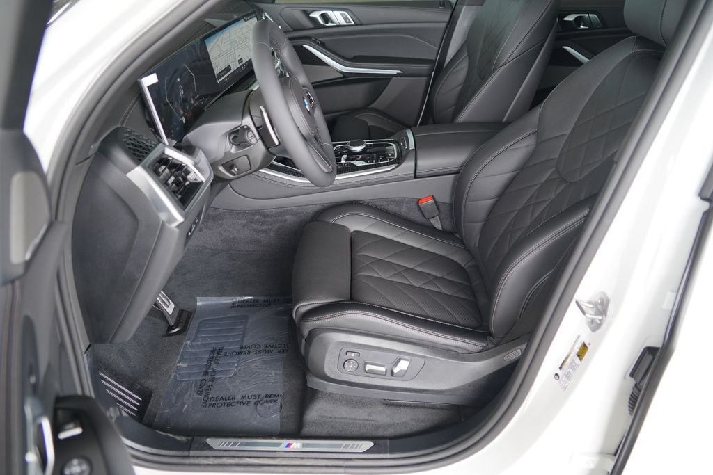 New 2026 Alpine White BMW sDrive40i image 9