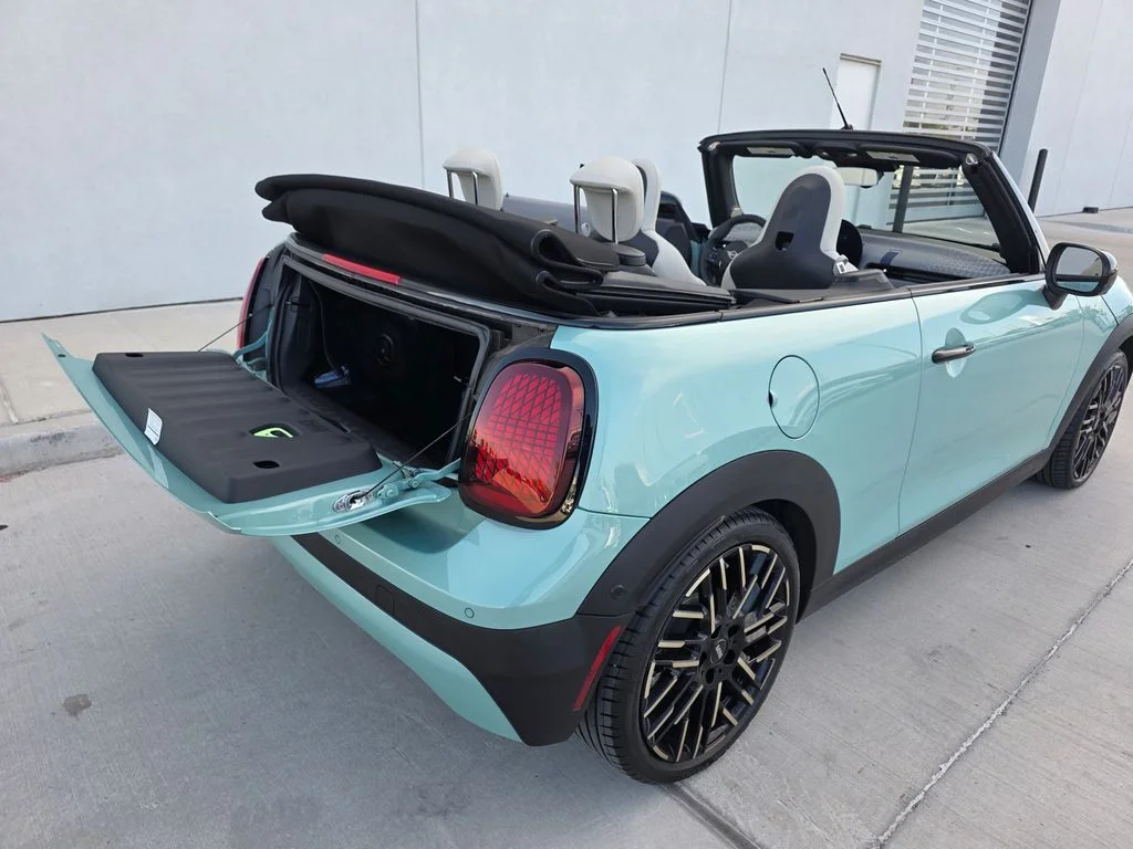 Used 2026 Green MINI Base image 18