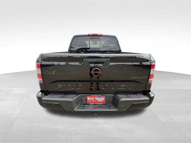 Used 2024 Black Nissan PRO-4X image 7