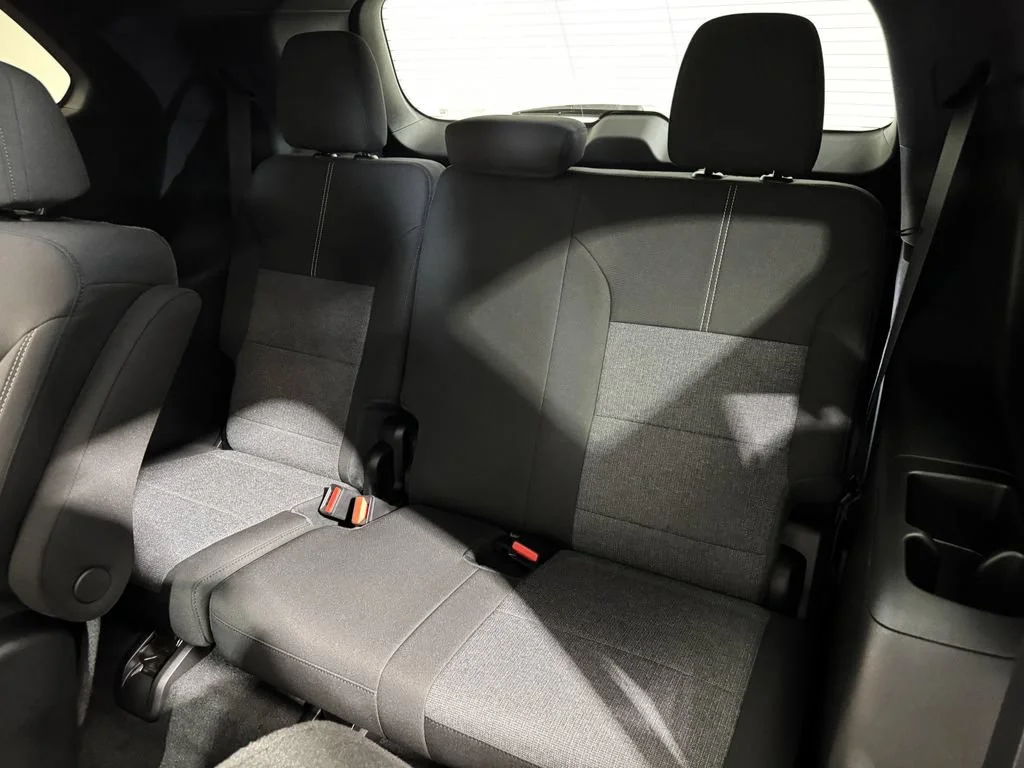New 2026 Summit White GMC Elevation image 10