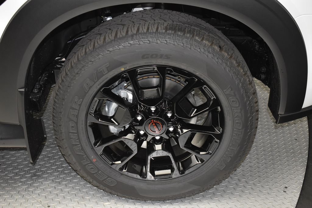 New 2026 Aspen White TriCoat / Super Black Two-tone Nissan PRO-4X® image 41