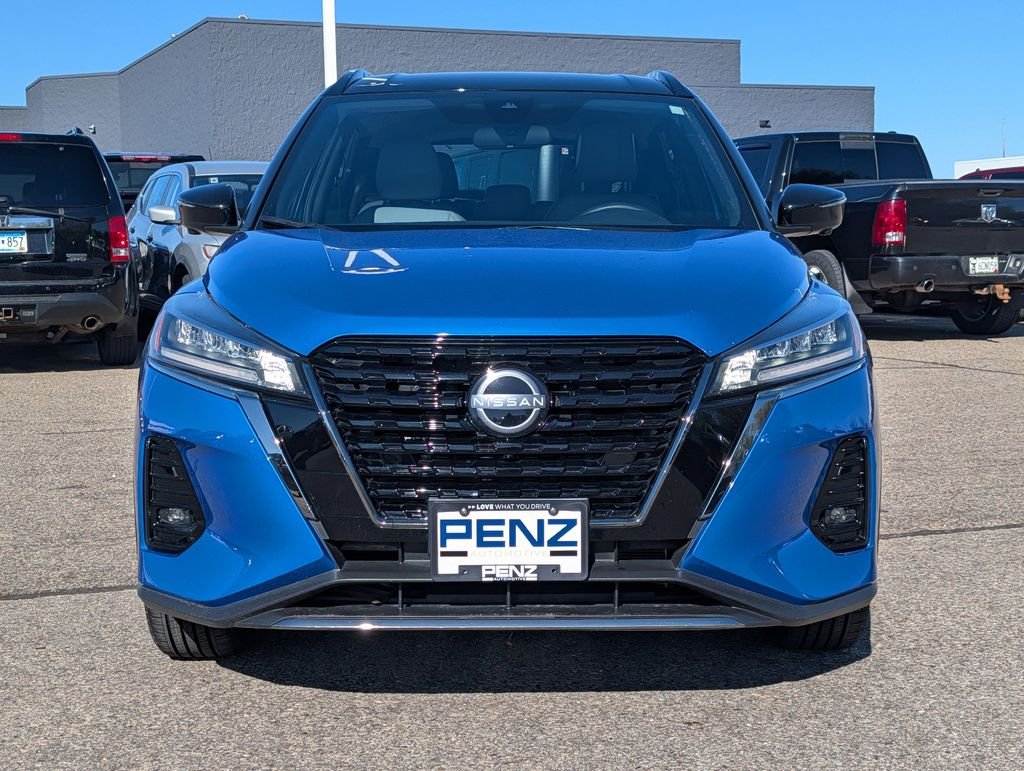 Used 2023 Nissan Kicks SR with VIN 3N1CP5DV3PL519040 for sale in Rochester, Minnesota