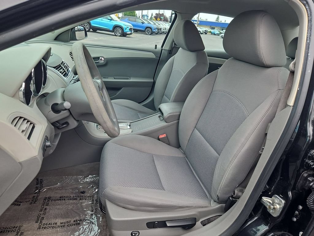 Used 2011 Black Granite Metallic Chevrolet LS image 21