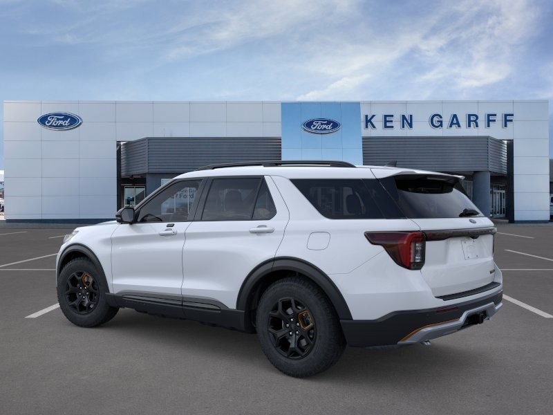 New 2026 Space White Metallic Ford Tremor image 4