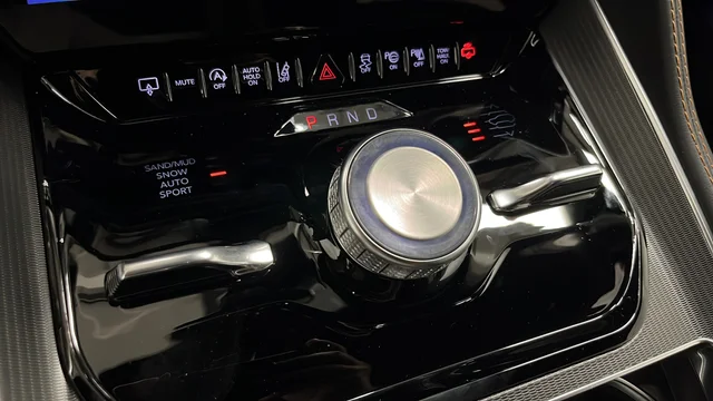 New 2026 High Gloss Black Exterior Paint Jeep Summit Reserve image 19