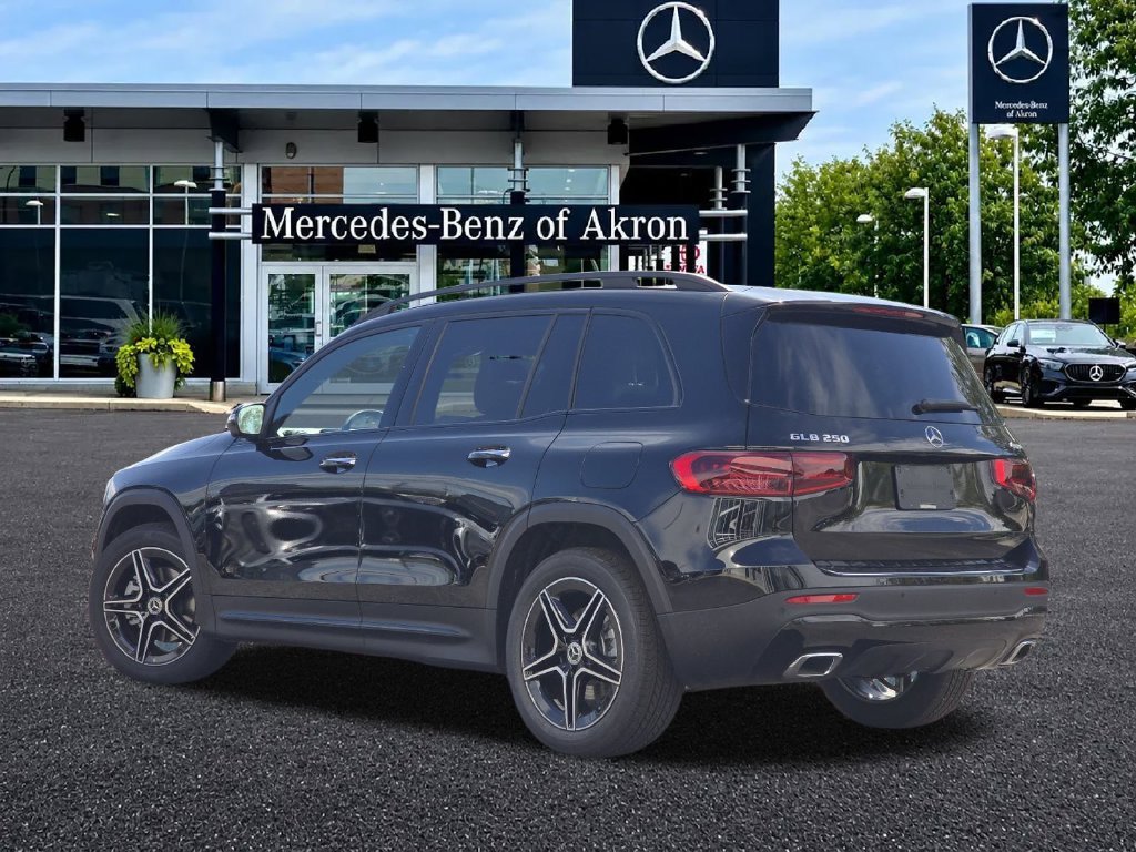 New 2026 Night Black Mercedes-Benz GLB 250 image 41