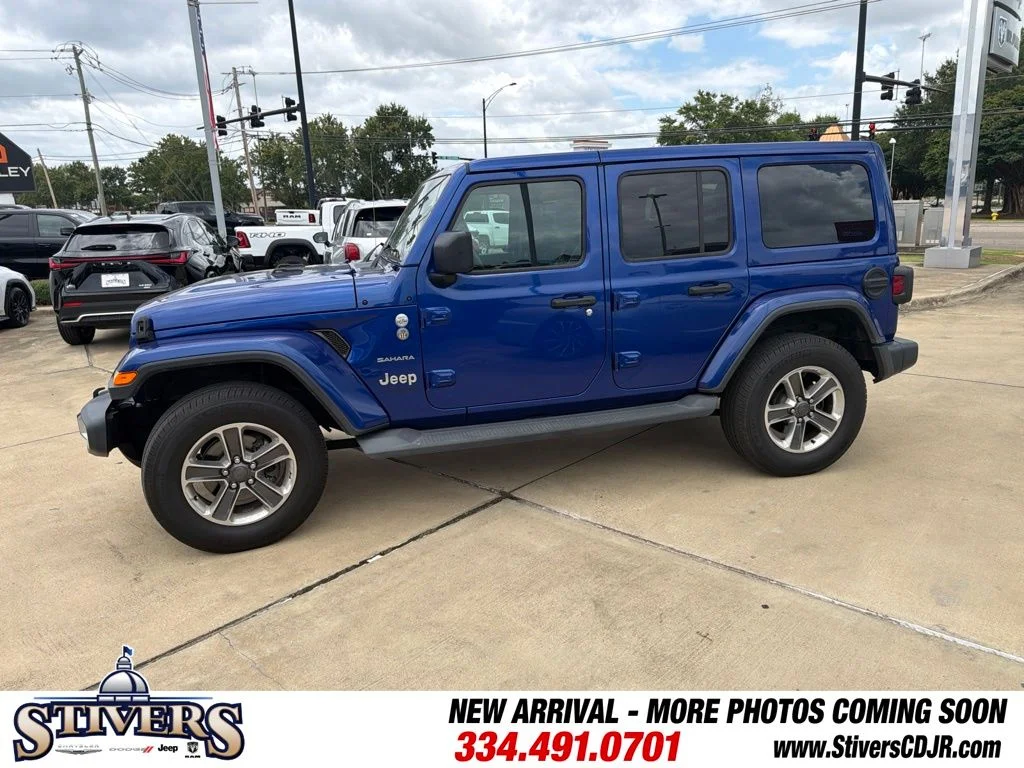 Used 2018 Blue Jeep Unlimited Sahara image 5