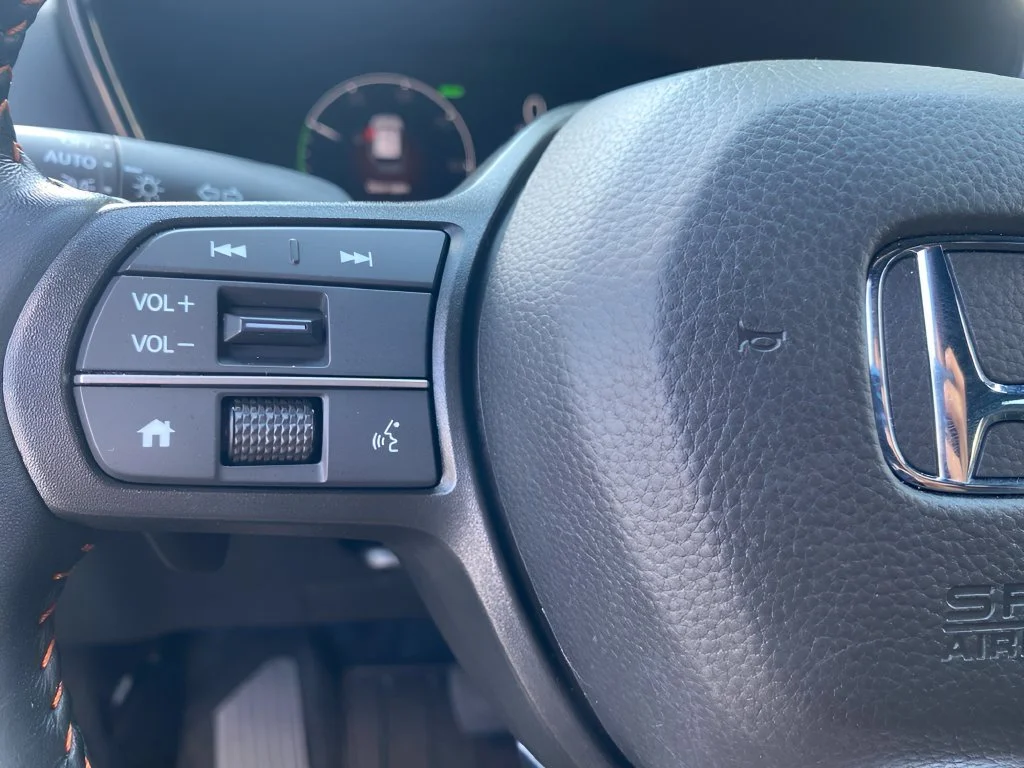 Used 2025  Honda Sport-L image 15