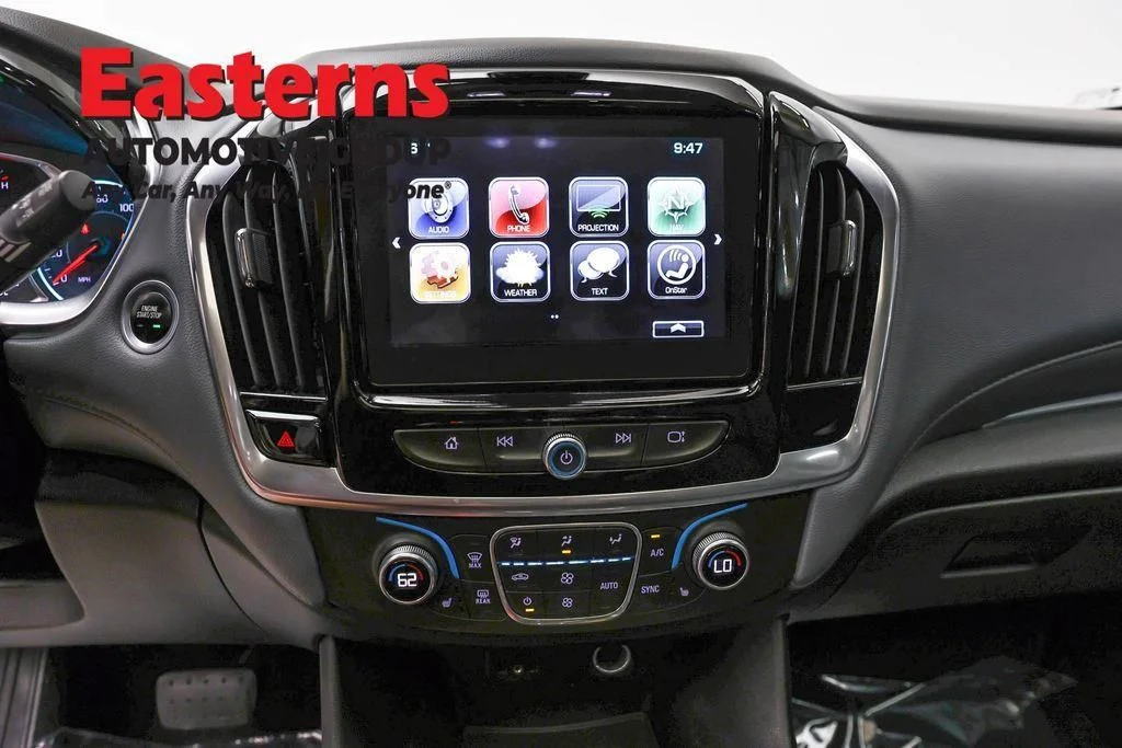Used 2018 Gray Chevrolet 3LT image 14