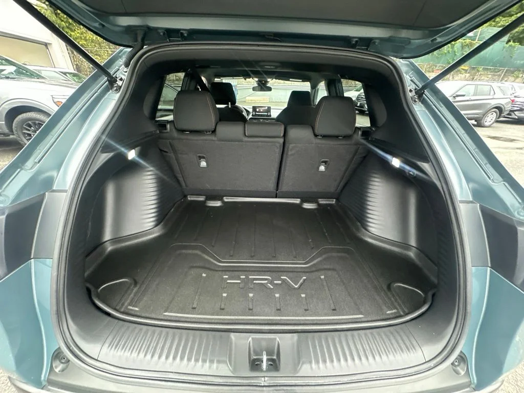 Used 2024  Honda Sport image 28