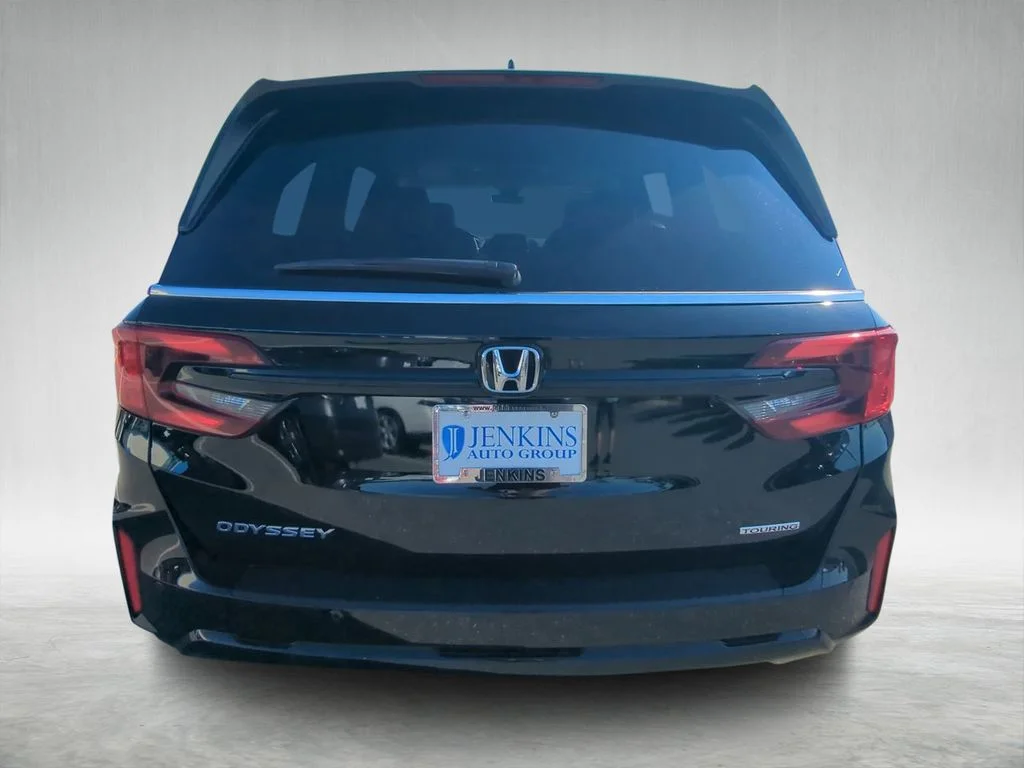 New 2026 Crystal Black Pearl Honda Touring image 4