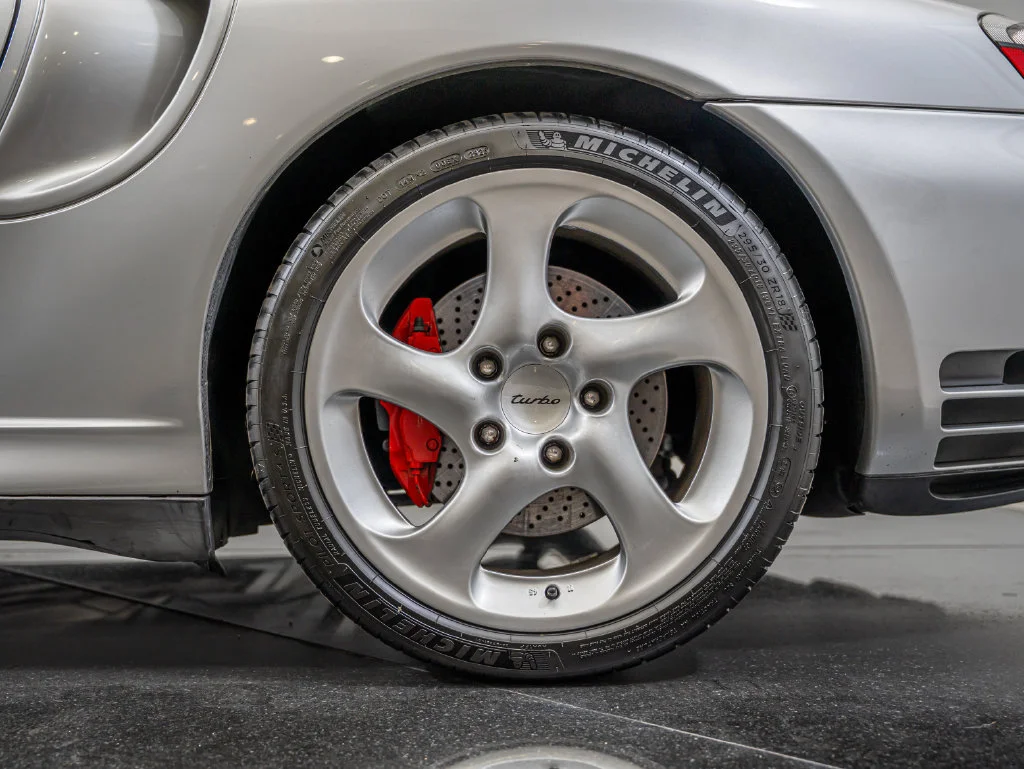 Used 2003 Arctic Silver Metallic Porsche  image 13