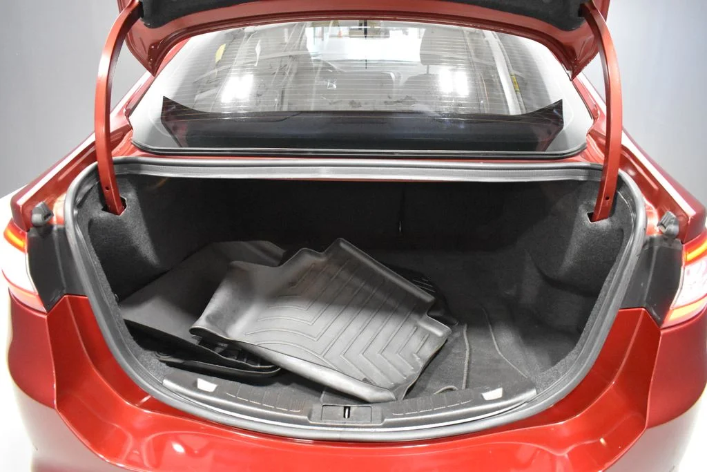 Used 2016 Red Ford Titanium image 33