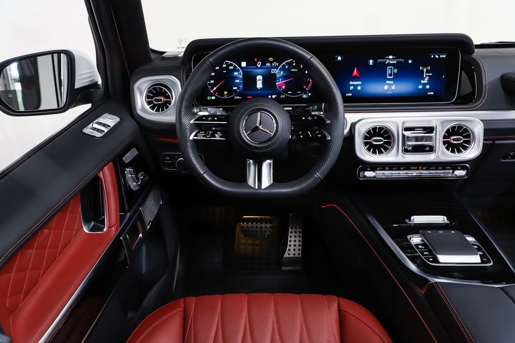 Certified Used 2026  Mercedes-Benz G 550 image 13