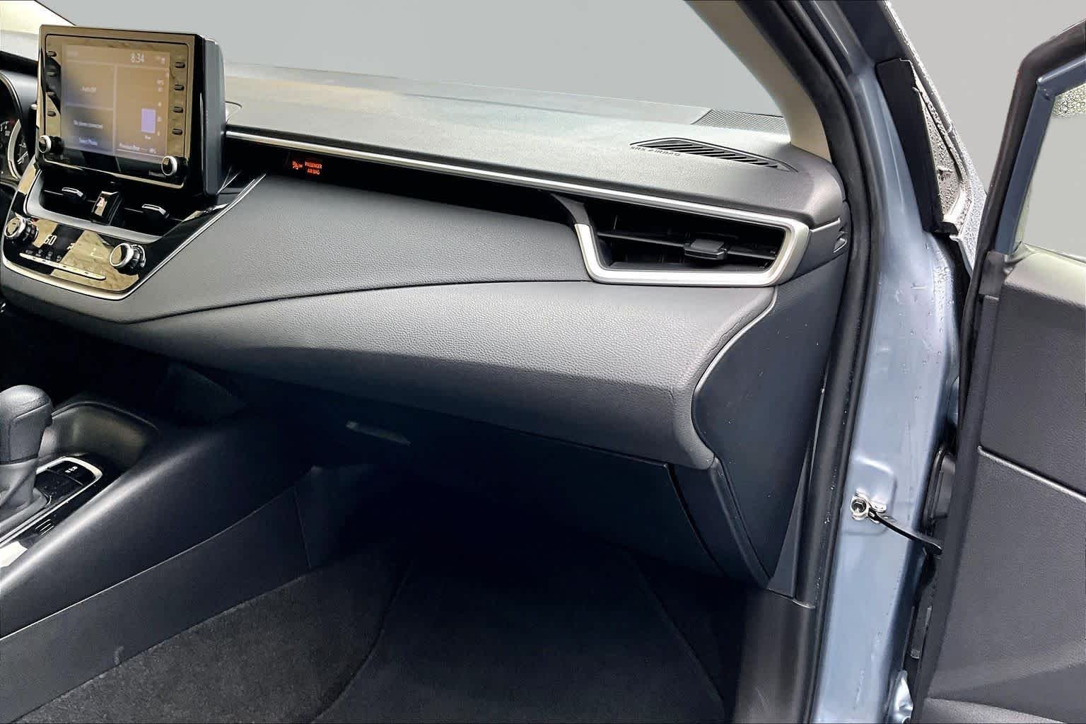 Used 2022 Celestite Toyota LE image 19
