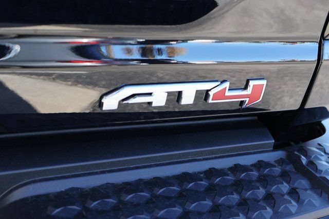 2026 GMC Canyon AT4 - Photo 7