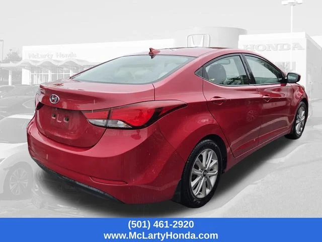 Used 2016 Red Hyundai SE image 3