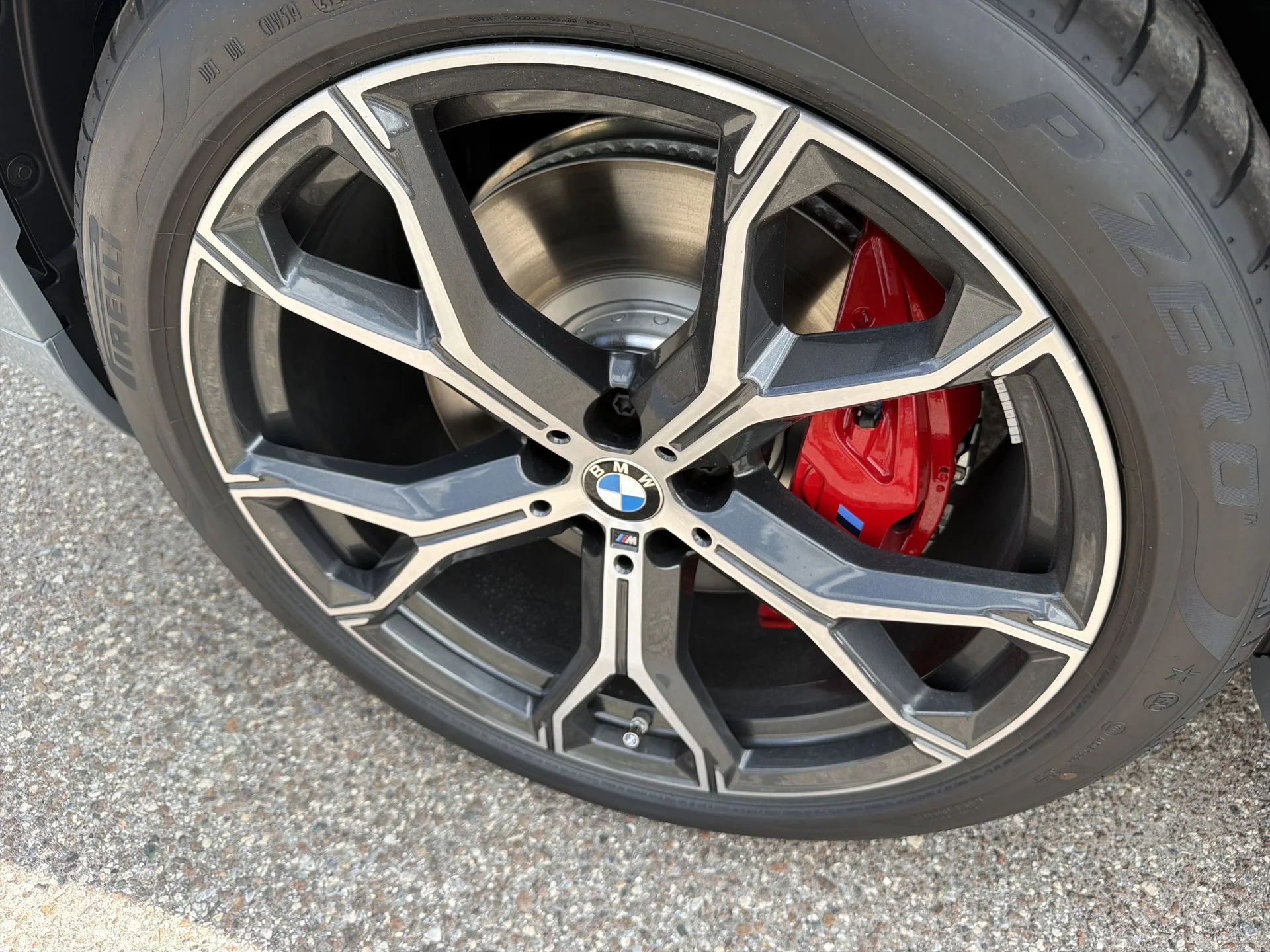 New 2026 Brooklyn Grey Metallic BMW xDrive40i image 10