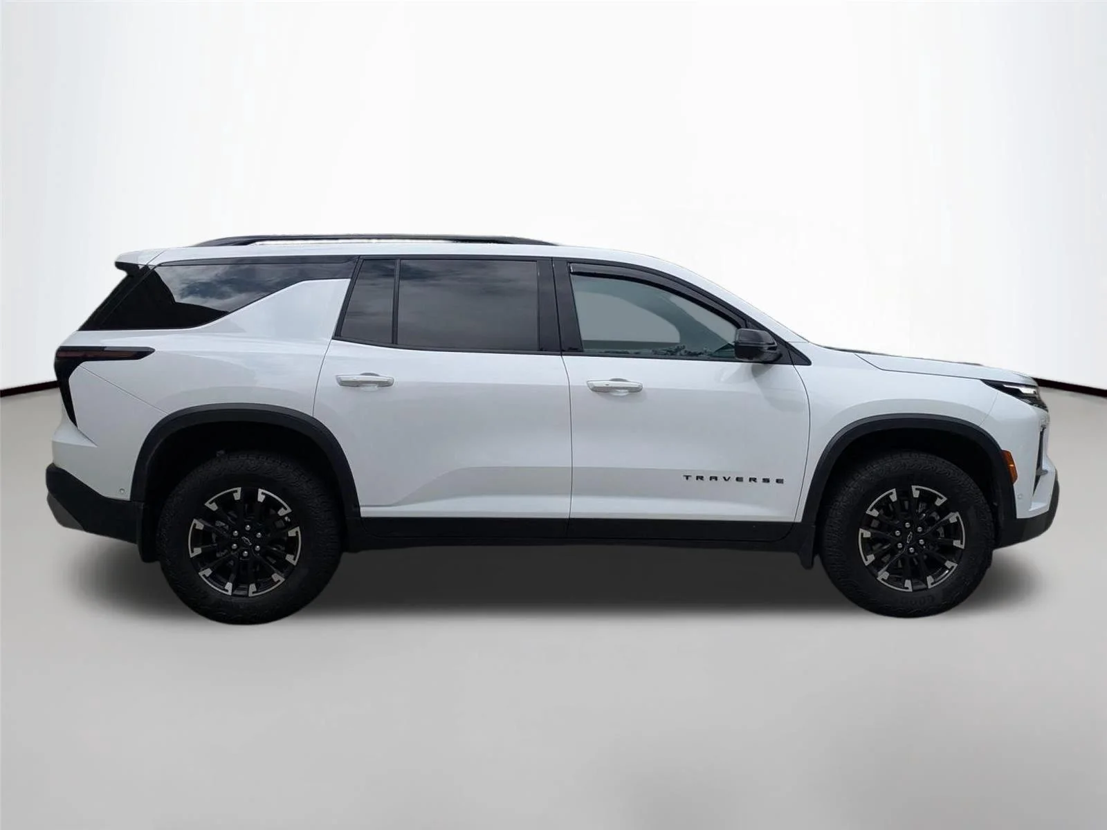Used 2024 Summit White Chevrolet AWD Z71 image 4