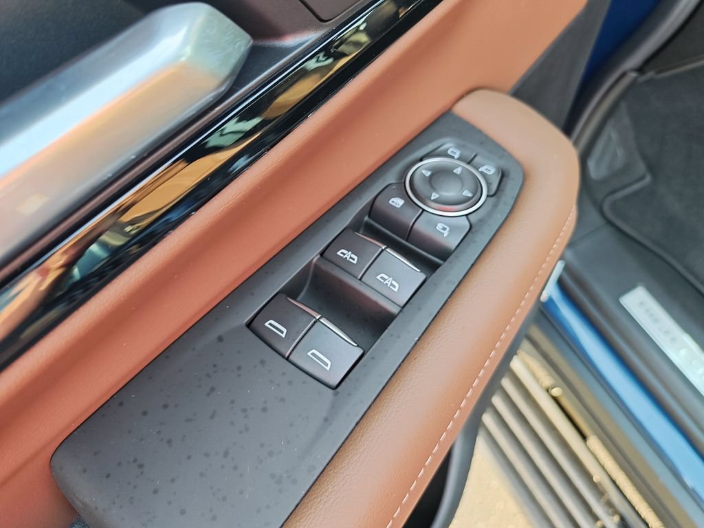 2026 Chevrolet Suburban High Country - Photo 11
