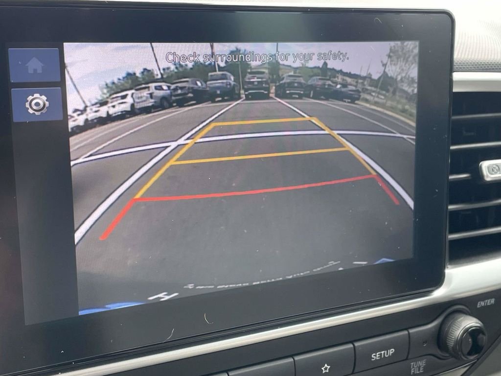 Used 2024 White Hyundai SEL image 16