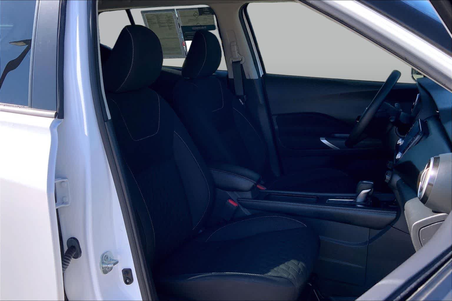 Used 2021 Aspen White/Super Black Nissan SV image 9