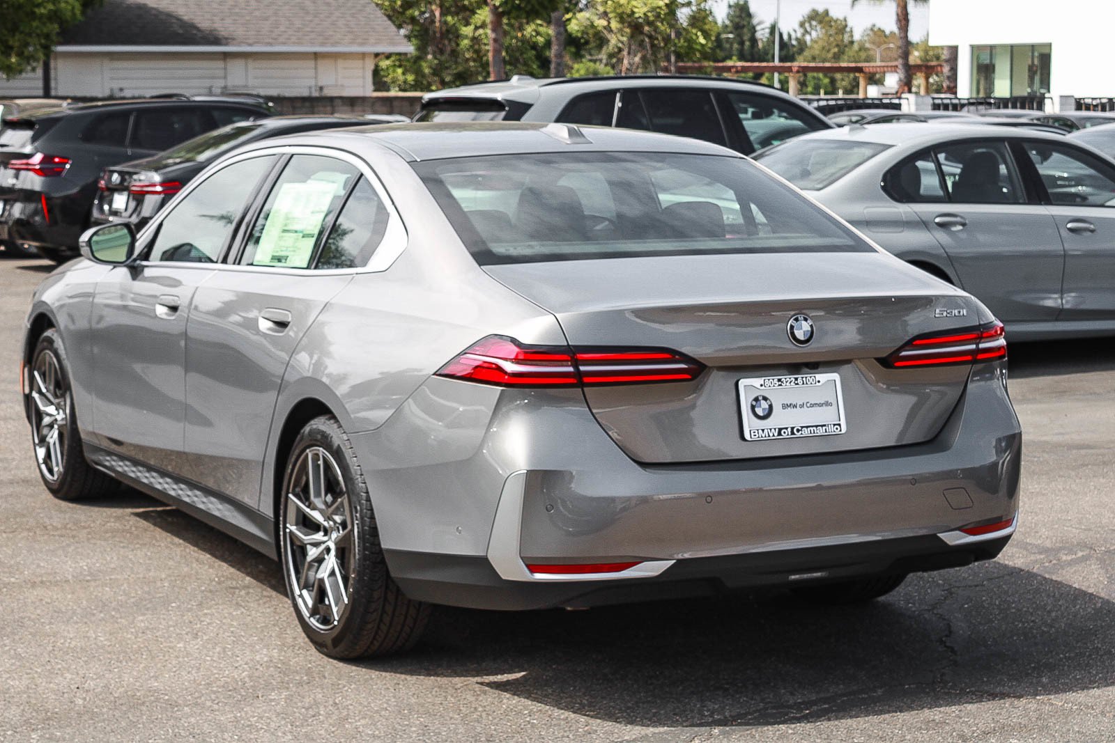 New 2027 Oxide Grey Metallic BMW 530i image 4