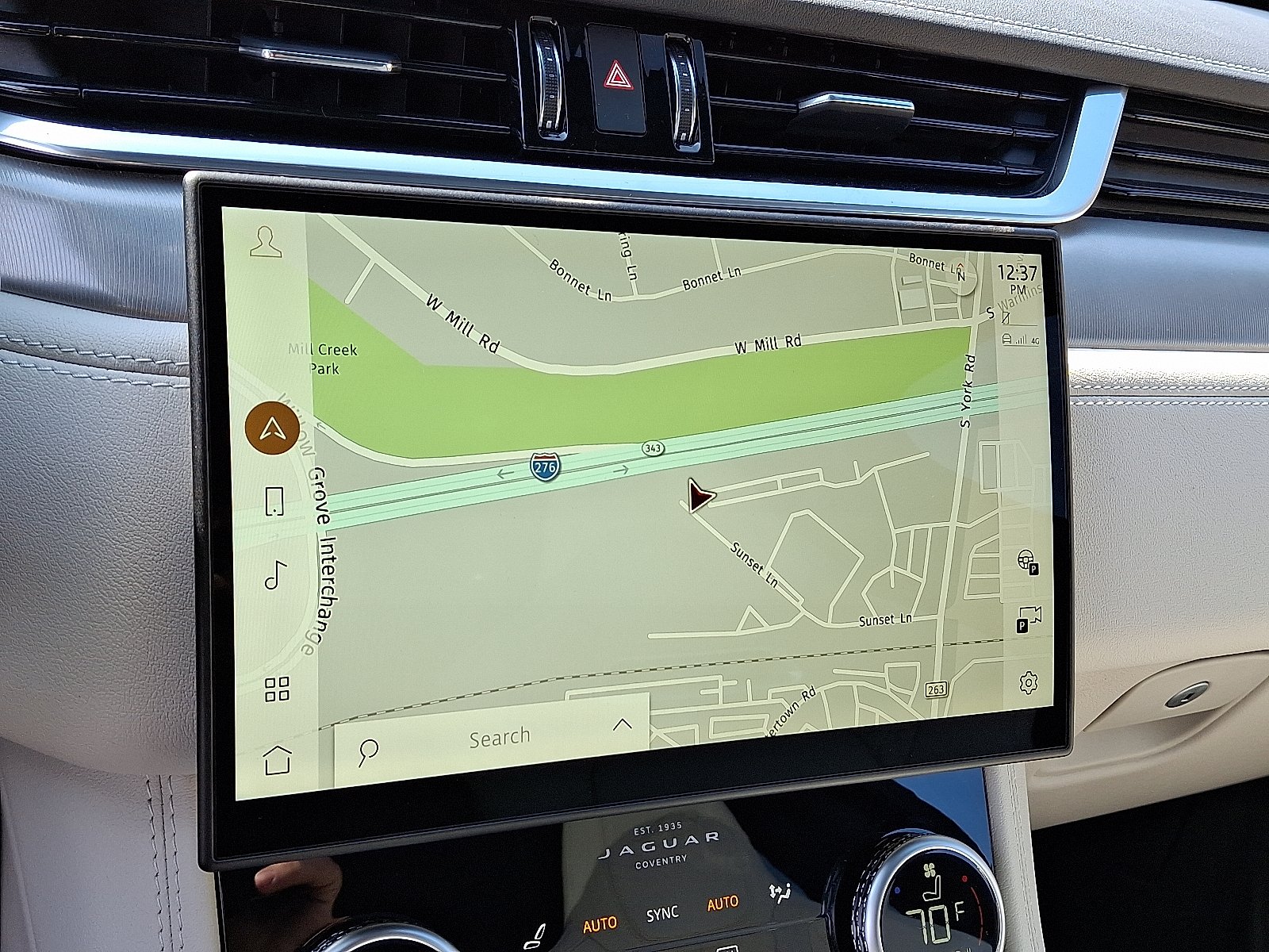 2026 Jaguar F-Pace R-Dynamic S - Photo 14