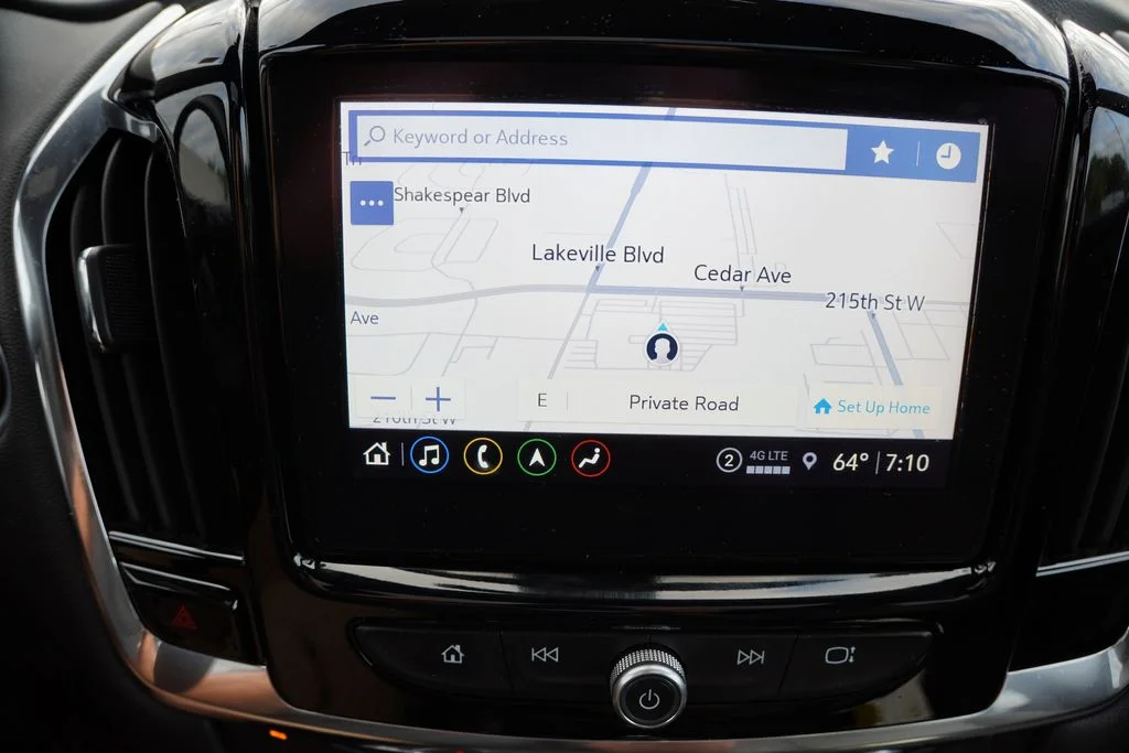 Used 2023 Mosaic Black Metallic Chevrolet High Country image 7