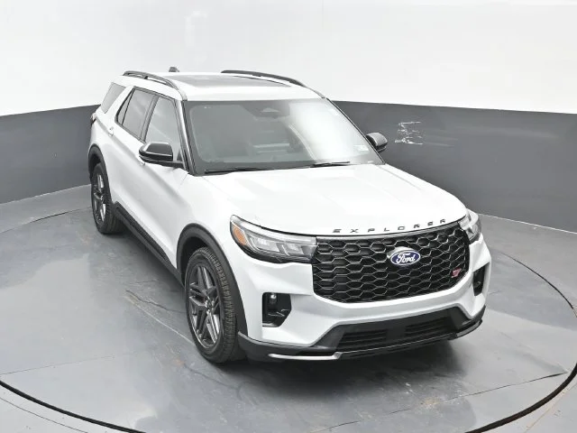 New 2027 Avalanche Gray Ford ST image 20