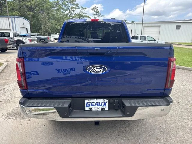 New 2026 Blue Ford XLT image 16