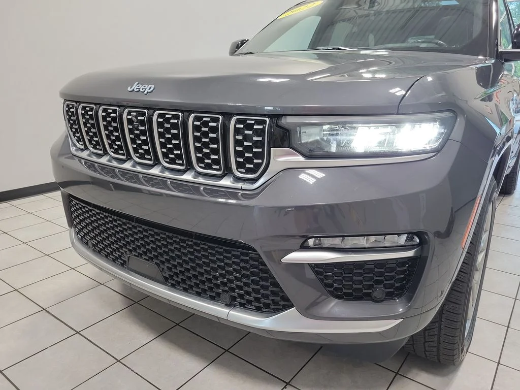 Certified Used 2022 Gray Jeep Summit 4xe image 29