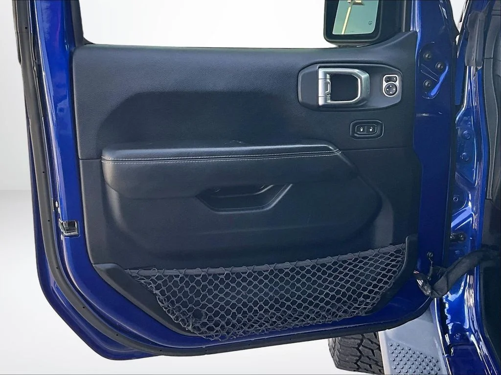 Used 2018 Blue Jeep Unlimited Sahara image 24