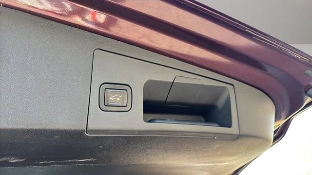 Used 2022 Rosewood Metallic Cadillac Premium Luxury image 38