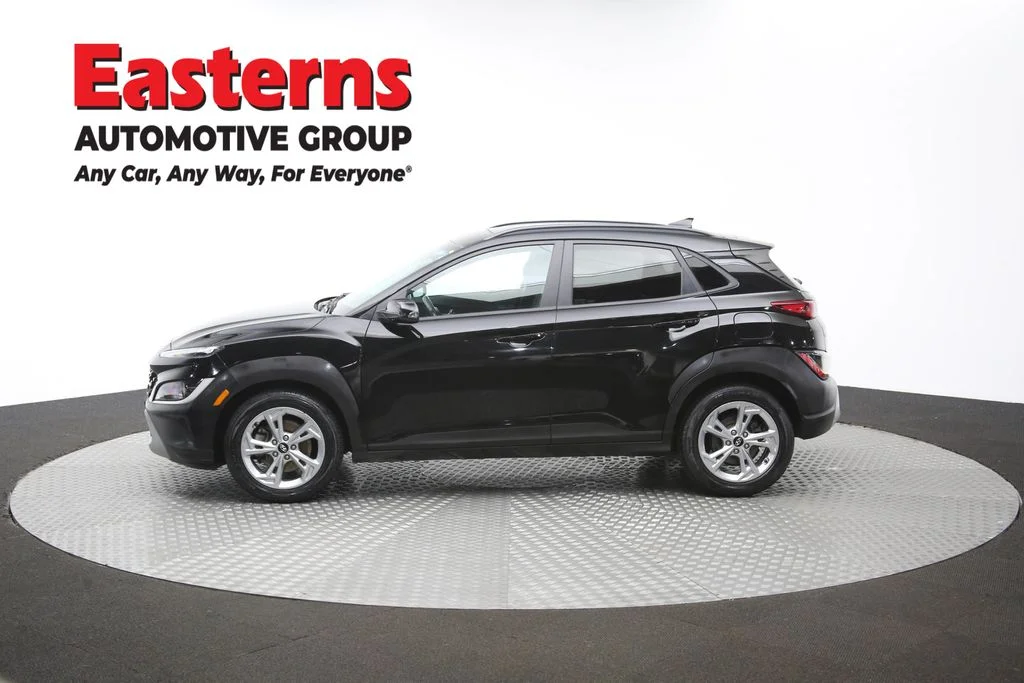 Used 2022 Black Hyundai SEL image 60